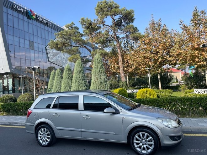 Opel Astra 2008, 303,000 km - 1.4 l - Balakən