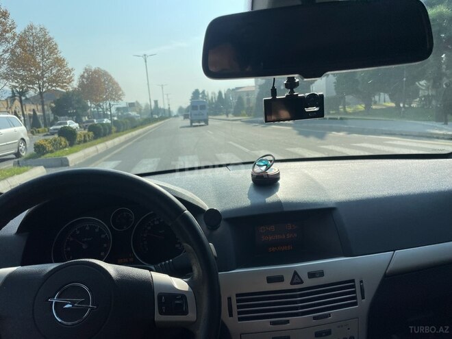 Opel Astra 2008, 303,000 km - 1.4 l - Balakən