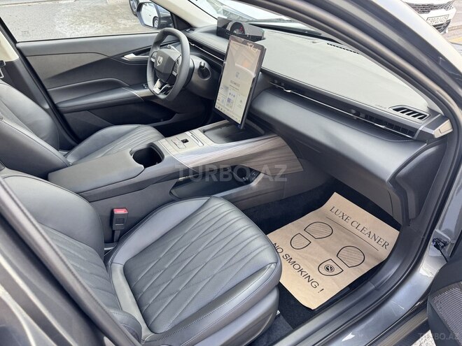 Changan Eado-8