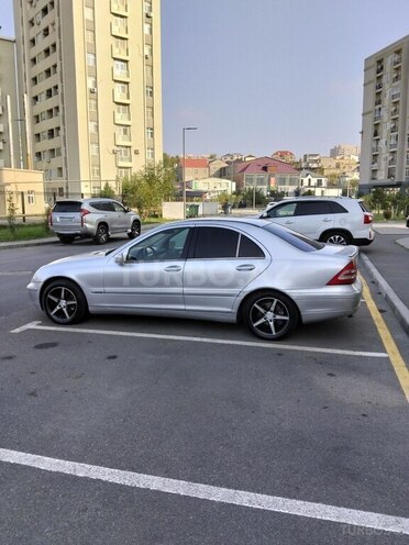 Mercedes C 200 2000, 660,000 km - 2.2 l - Bakı