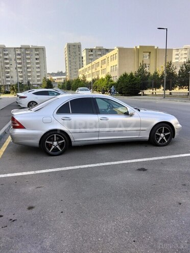 Mercedes C 200 2000, 660,000 km - 2.2 l - Bakı