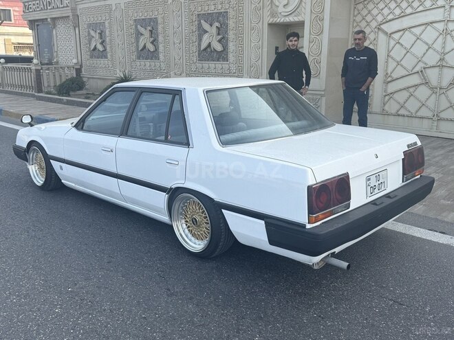 Nissan  1985, 97,000 km - 1.8 l - Bakı
