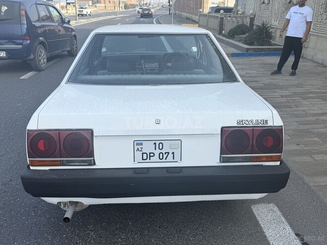 Nissan  1985, 97,000 km - 1.8 l - Bakı