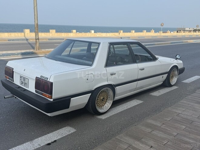Nissan  1985, 97,000 km - 1.8 l - Bakı