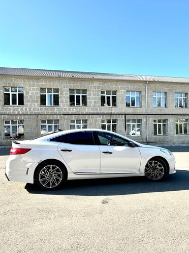 Hyundai Grandeur 2015, 172,186 km - 2.2 l - Bakı