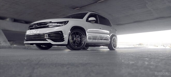 Volkswagen Tiguan-4