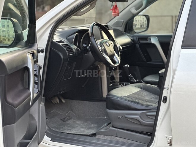 Toyota Land Cruiser Prado 2010, 172,000 km - 2.7 л - Gəncə