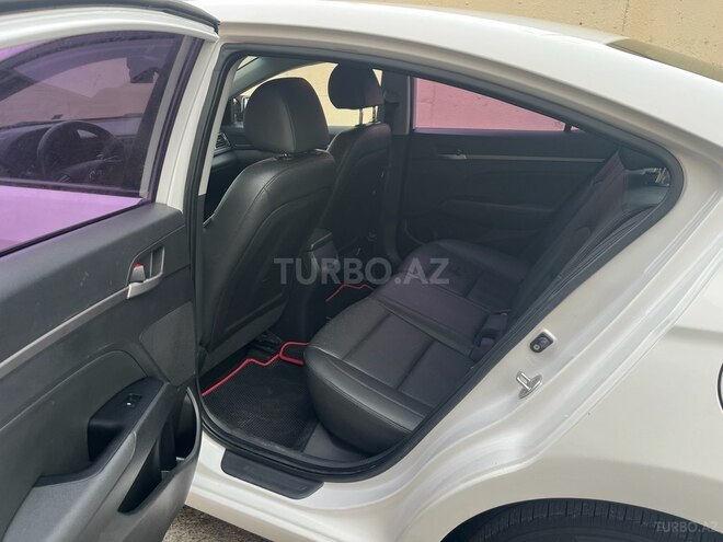 Hyundai Avante 2016, 202,000 km - 1.6 l - Bakı