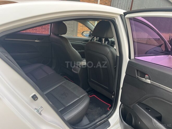 Hyundai Avante 2016, 202,000 km - 1.6 l - Bakı