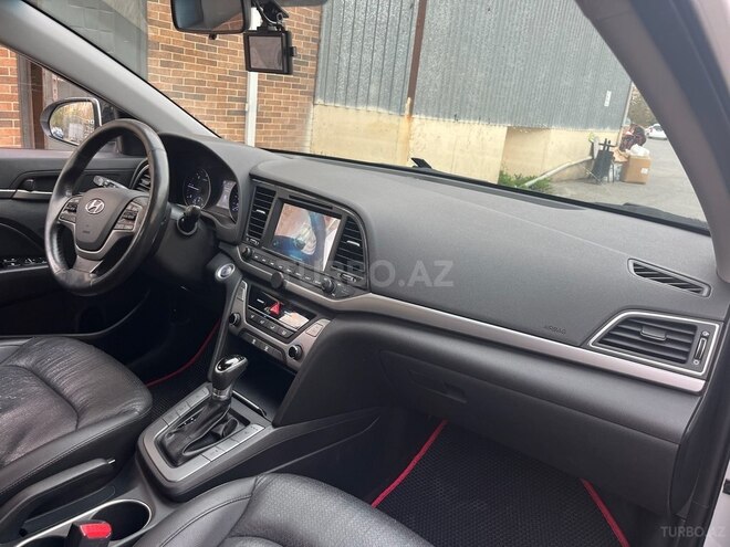 Hyundai Avante 2016, 202,000 km - 1.6 l - Bakı