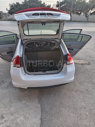 Honda Insight-3