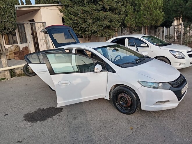 Honda Insight-7