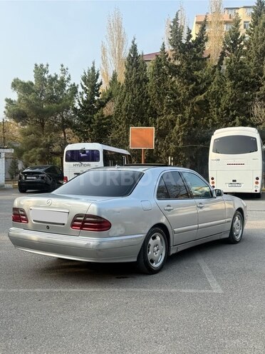 Mercedes E 220 2002, 599,990 km - 2.2 l - Sumqayıt