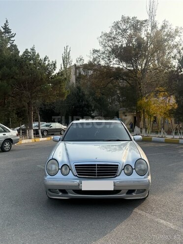 Mercedes E 220 2002, 599,990 km - 2.2 l - Sumqayıt