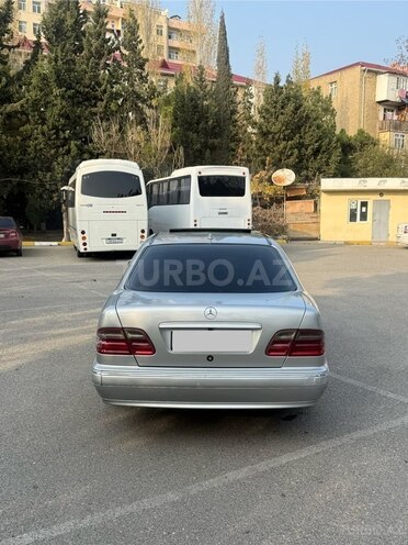 Mercedes E 220 2002, 599,990 km - 2.2 l - Sumqayıt