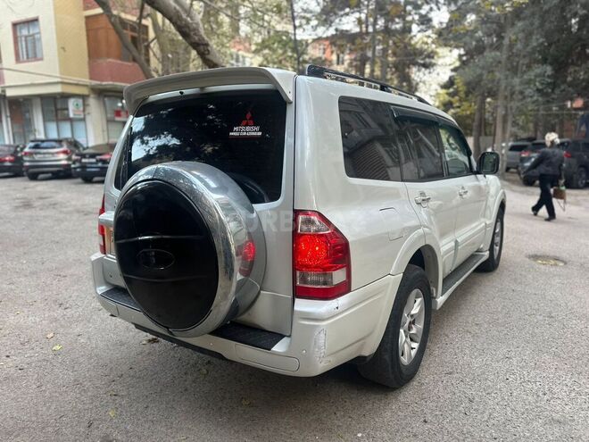 Mitsubishi Pajero 2005, 166,000 km - 3.0 l - Bakı