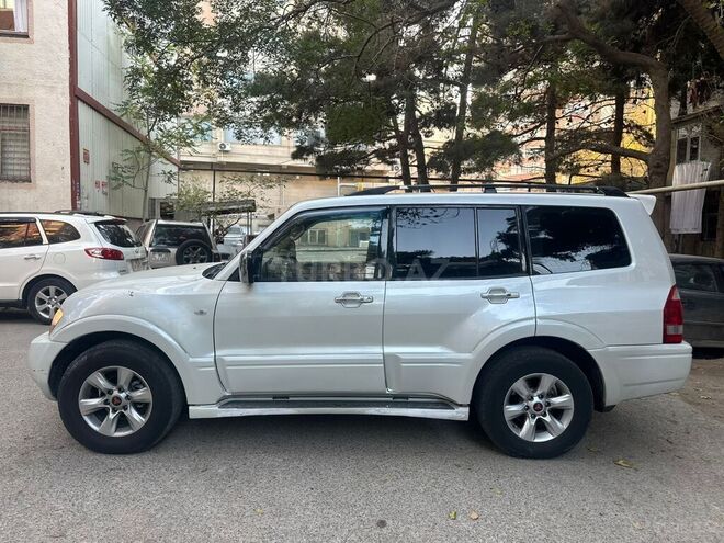 Mitsubishi Pajero 2005, 166,000 km - 3.0 l - Bakı