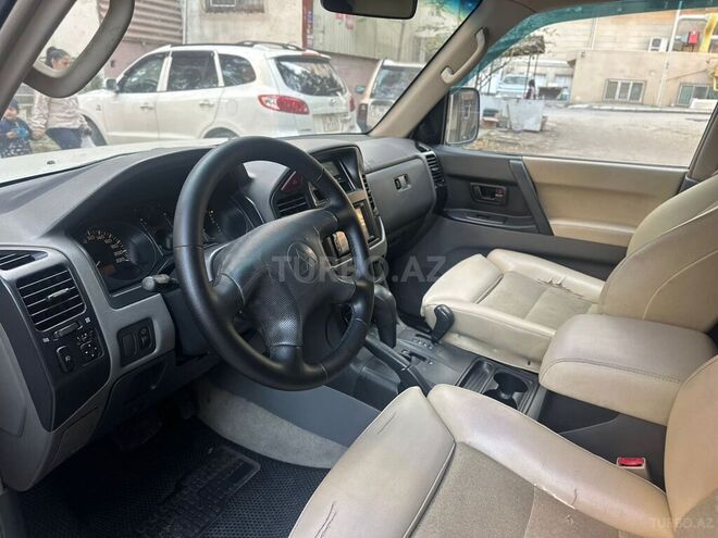 Mitsubishi Pajero 2005, 166,000 km - 3.0 l - Bakı