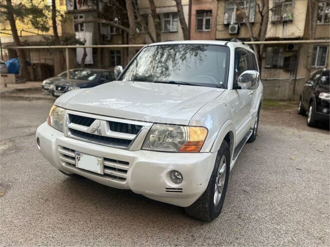 Mitsubishi Pajero 2005, 166,000 km - 3.0 l - Bakı