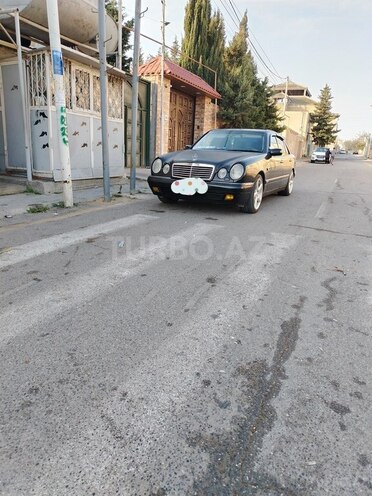 Mercedes E 240 1999, 340,000 km - 2.4 l - Bakı
