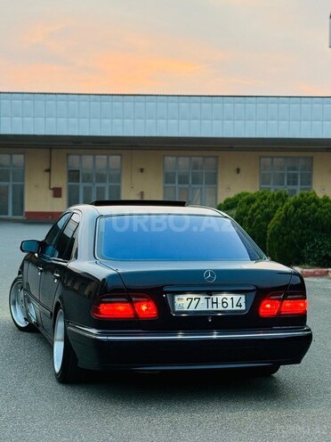 Mercedes E 270 1999, 292,542 km - 2.7 l - İmişli