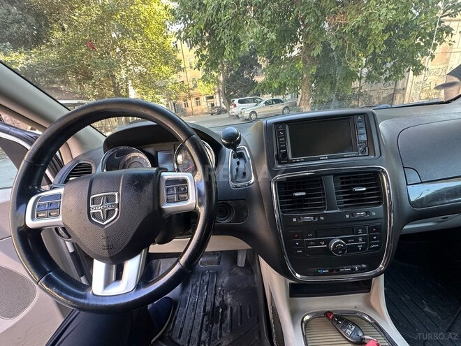 Dodge Caravan 2010, 180,000 km - 3.8 l - Bakı