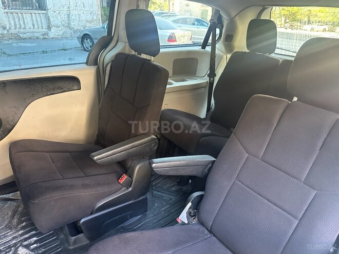 Dodge Caravan 2010, 180,000 km - 3.8 l - Bakı
