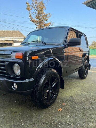 LADA (VAZ) Niva 2021, 62,000 km - 1.7 l - Astara