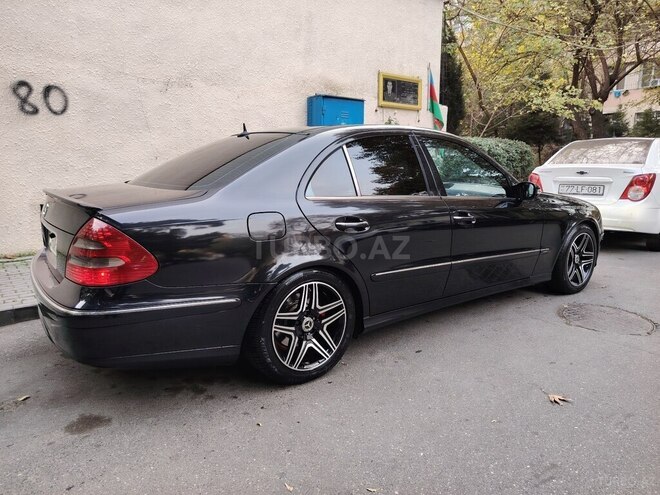 Mercedes E 220 2003, 324,000 km - 2.2 л - Bakı