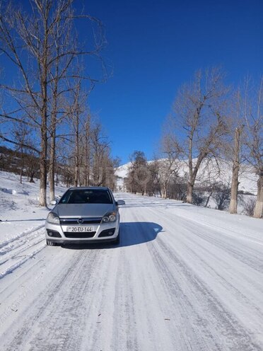 Opel Astra 2005, 300,000 km - 1.4 l - Gəncə