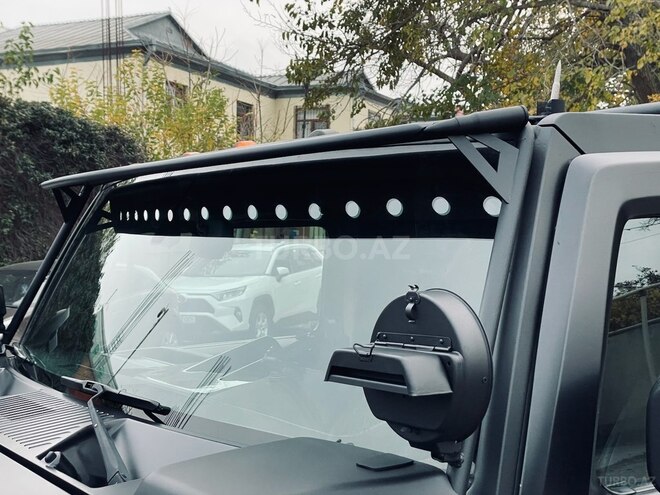 Hummer H2-8