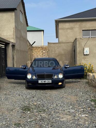 Mercedes  2000, 320,000 km - 2.3 l - Bakı