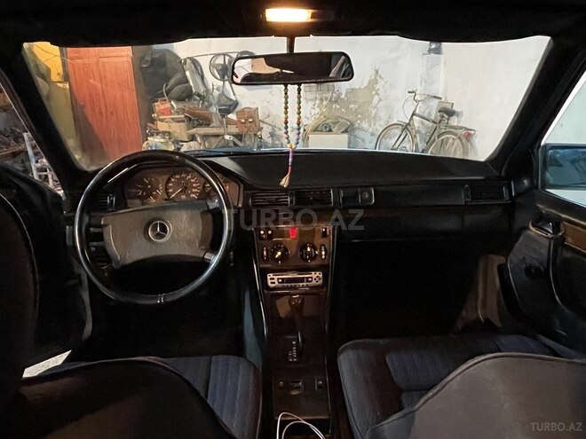 Mercedes 200 E 1990, 352,000 km - 2.0 l - Bakı