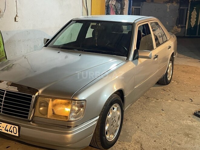 Mercedes 200 E 1990, 352,000 km - 2.0 l - Bakı