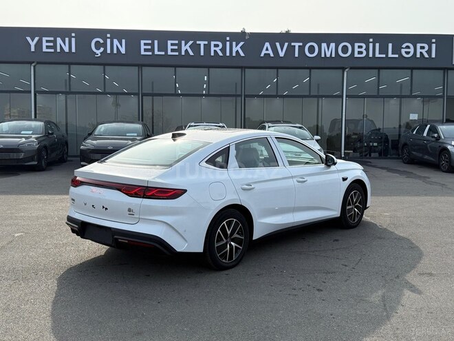 BYD Qin L-5