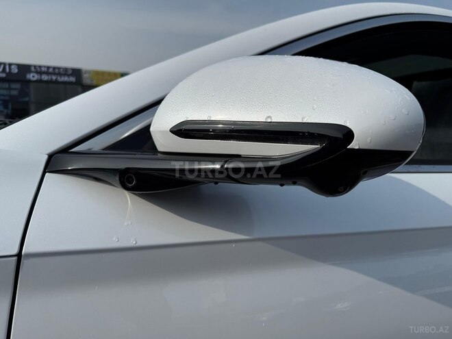 BYD Qin L-20