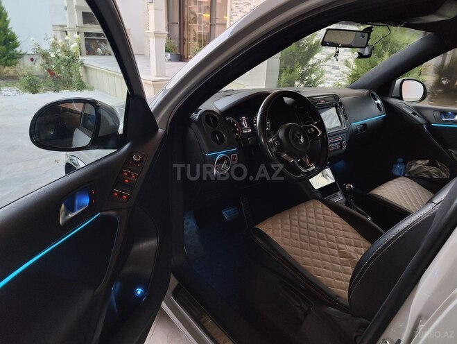 Volkswagen Tiguan-12