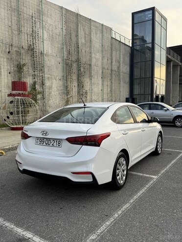 Hyundai Accent 2020, 131,966 km - 1.6 l - Bakı
