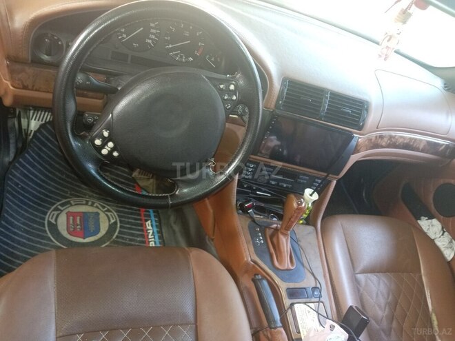 BMW 528 2001, 310,729 km - 2.8 l - Şirvan