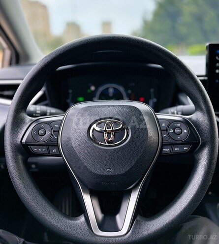 Toyota Corolla 2023, 30,500 km - 1.8 l - Bakı