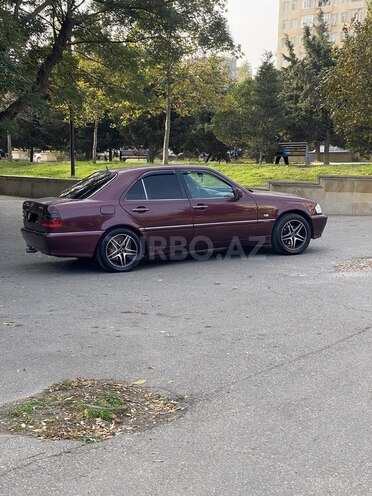 Mercedes C 220 1997, 248,480 km - 2.2 л - Bakı