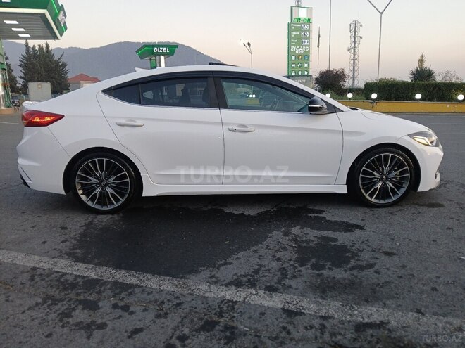 Hyundai Elantra 2017, 136,794 km - 1.6 l - Bakı