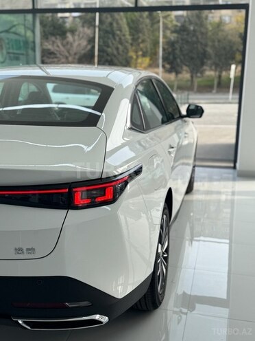 Changan Eado-5