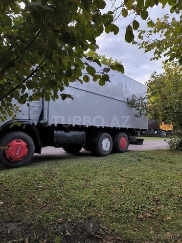 KamAz 53212 1985, 325,000 km - 11.0 l - Qəbələ