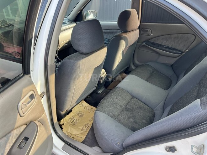 Nissan Sunny 2001, 235,421 km - 1.6 l - Bakı