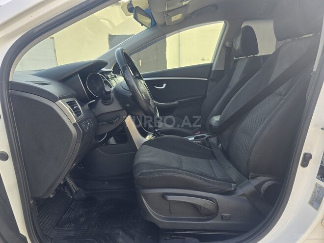 Hyundai i30 2016, 286,000 km - 1.6 л - Bakı