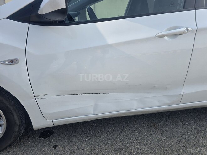 Hyundai i30 2016, 286,000 km - 1.6 л - Bakı