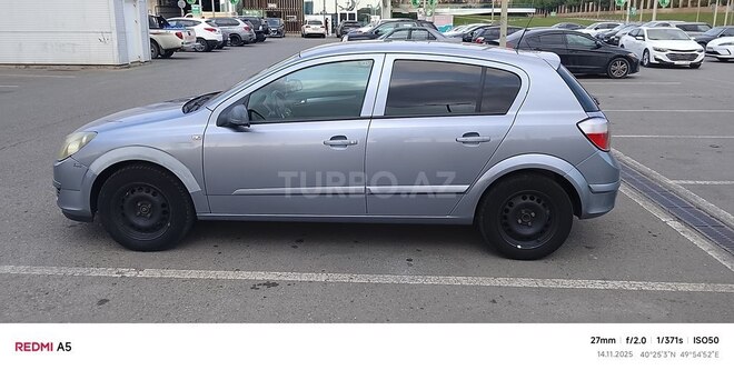 Opel Astra 2004, 167,000 km - 1.4 l - Bakı