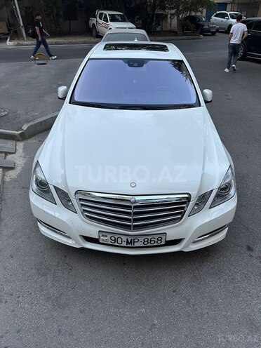Mercedes E 250 2013, 290,000 km - 2.1 л - Bakı