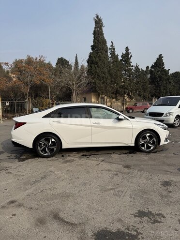 Hyundai Elantra 2023, 60,000 km - 1.6 л - Bakı
